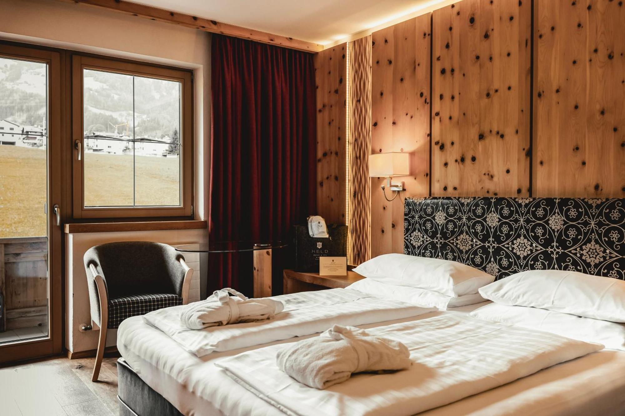 Held Hotel Fügen Eksteriør billede