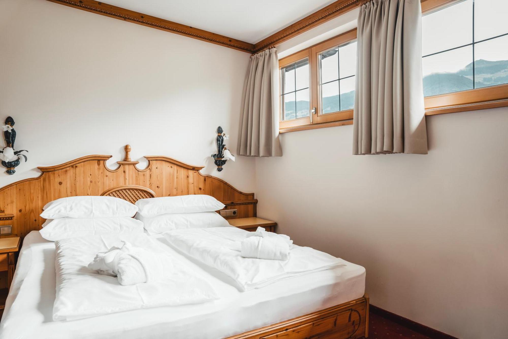 Held Hotel Fügen Eksteriør billede