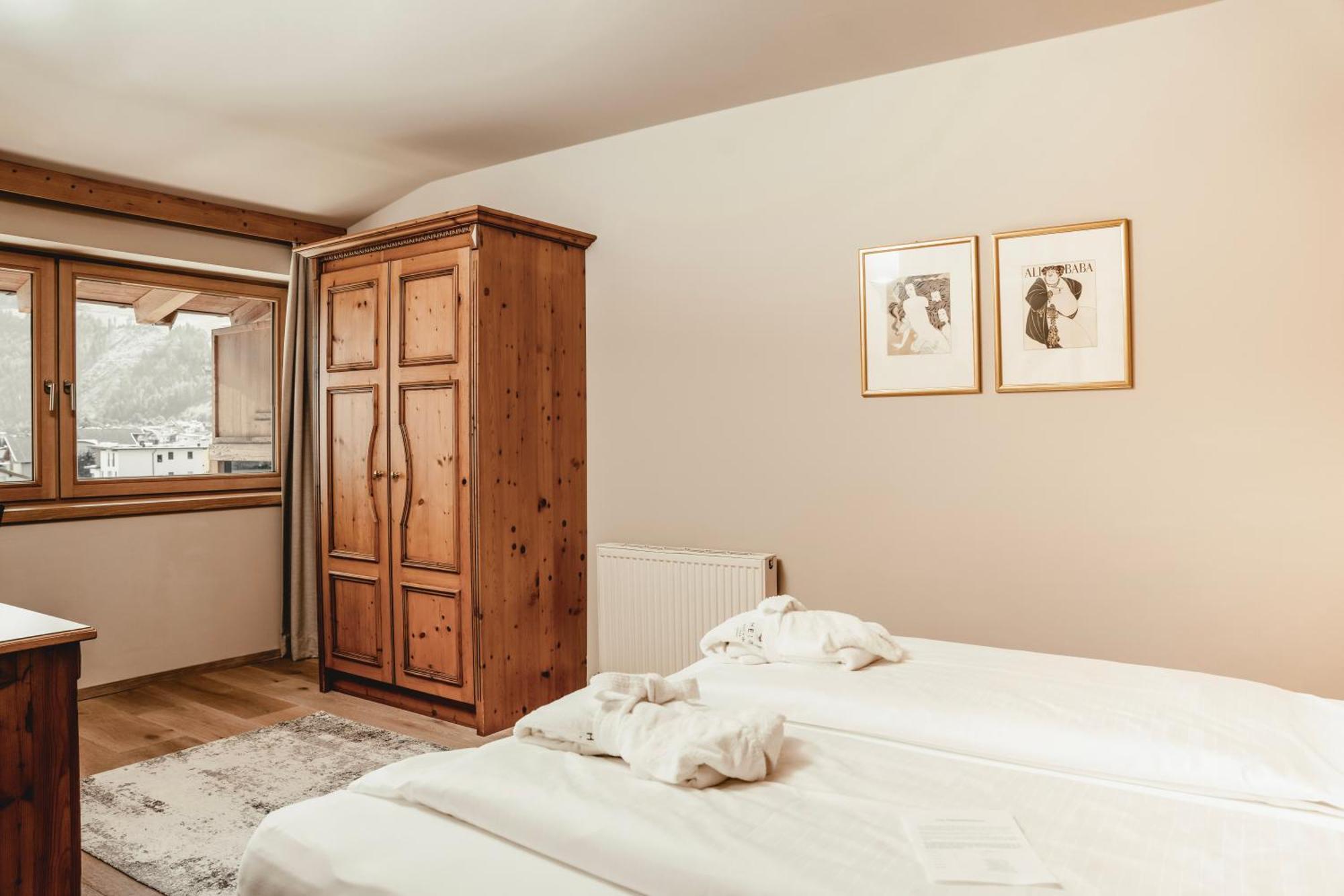 Held Hotel Fügen Eksteriør billede