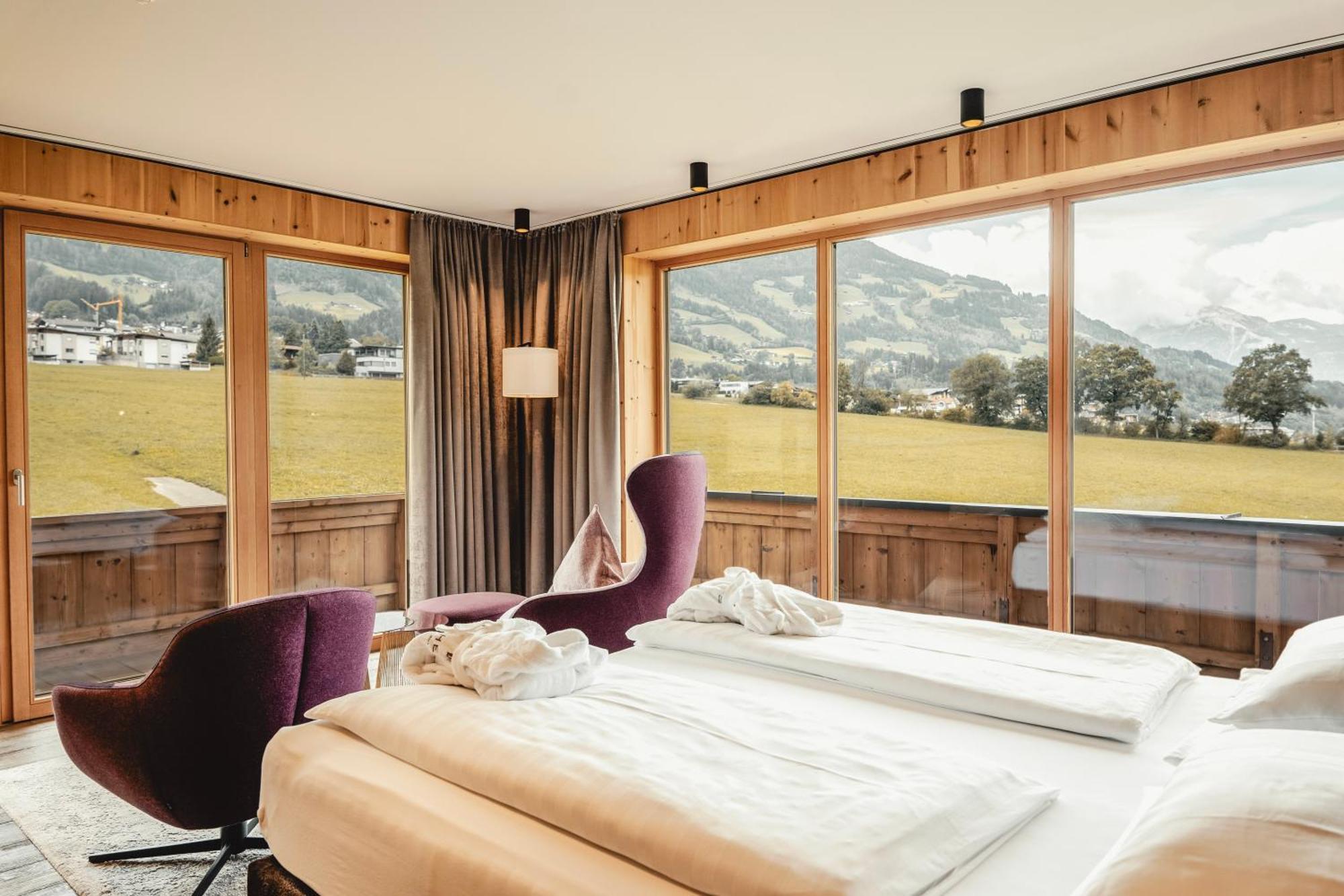 Held Hotel Fügen Eksteriør billede