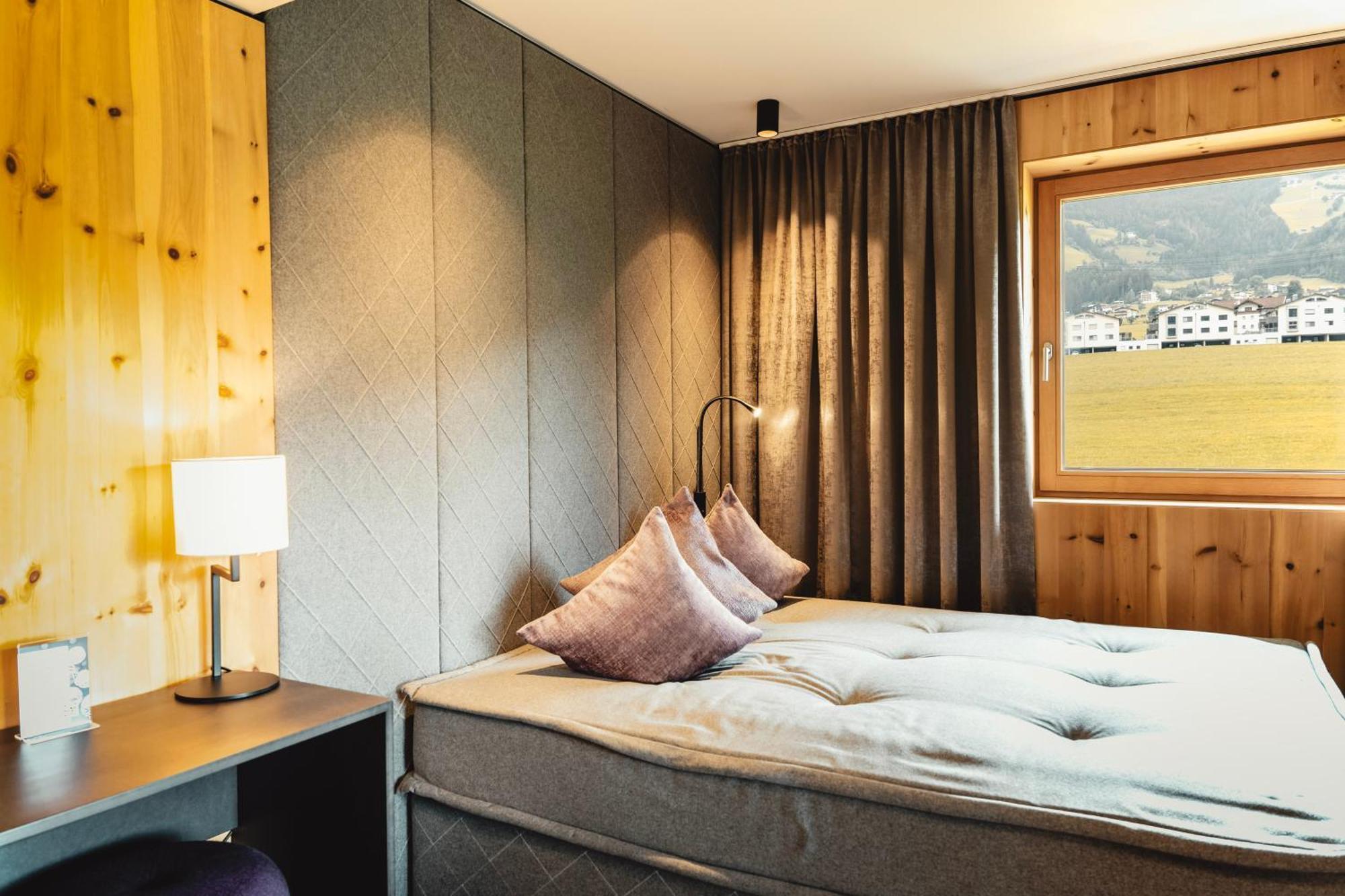Held Hotel Fügen Eksteriør billede
