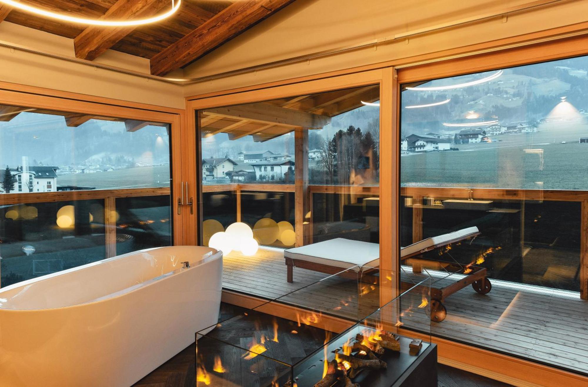 Held Hotel Fügen Eksteriør billede