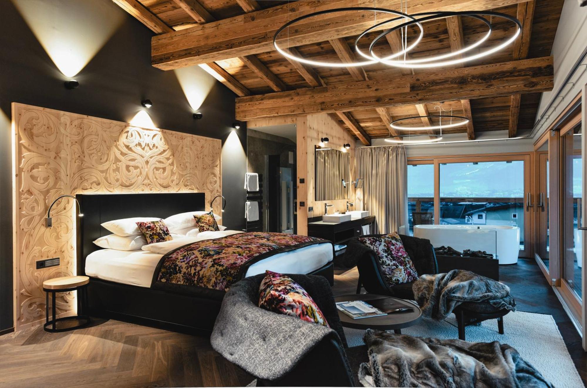 Held Hotel Fügen Eksteriør billede
