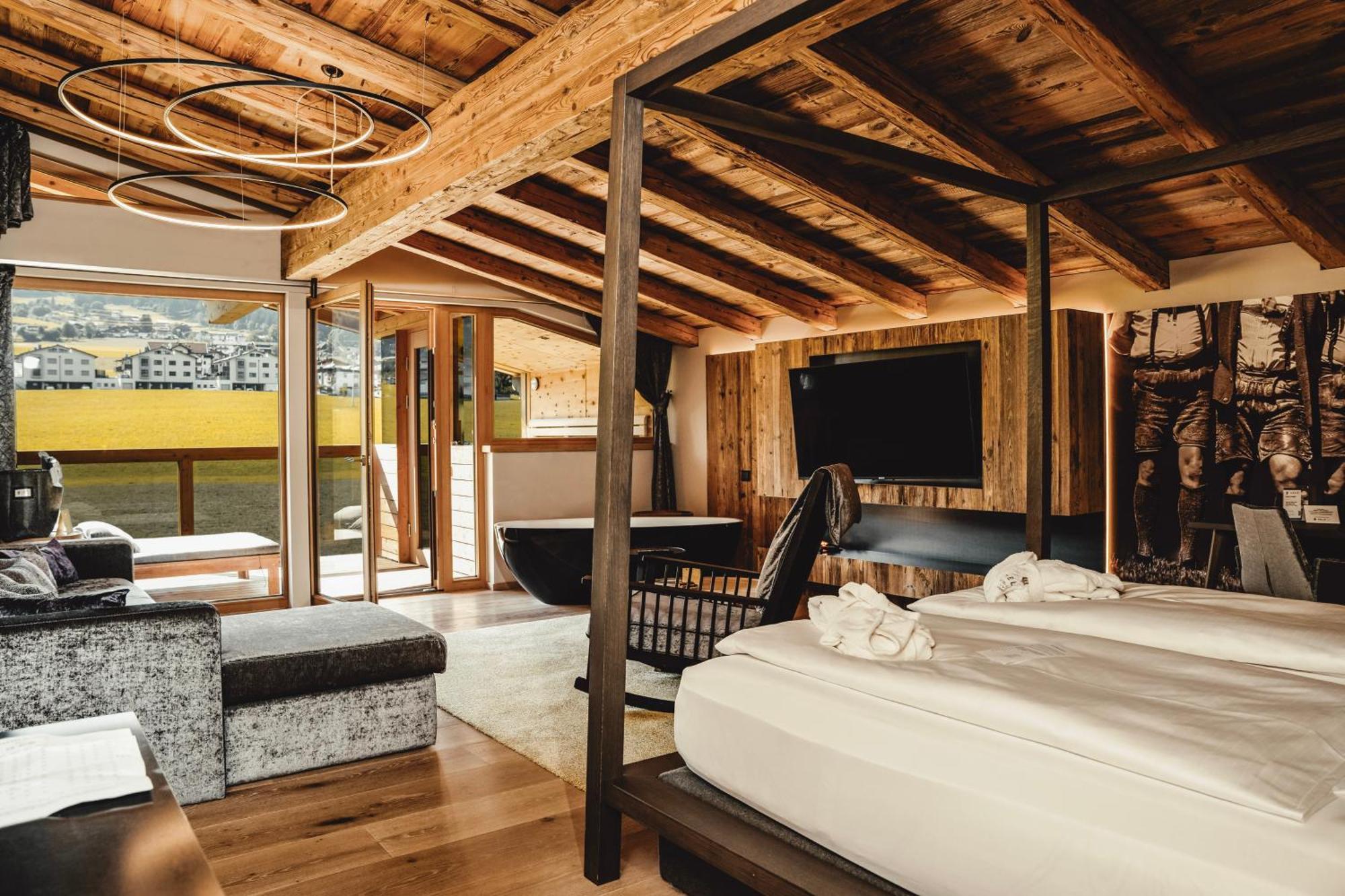 Held Hotel Fügen Eksteriør billede