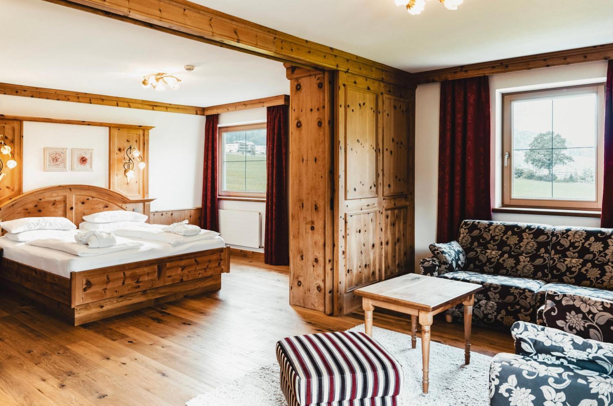 Held Hotel Fügen Eksteriør billede