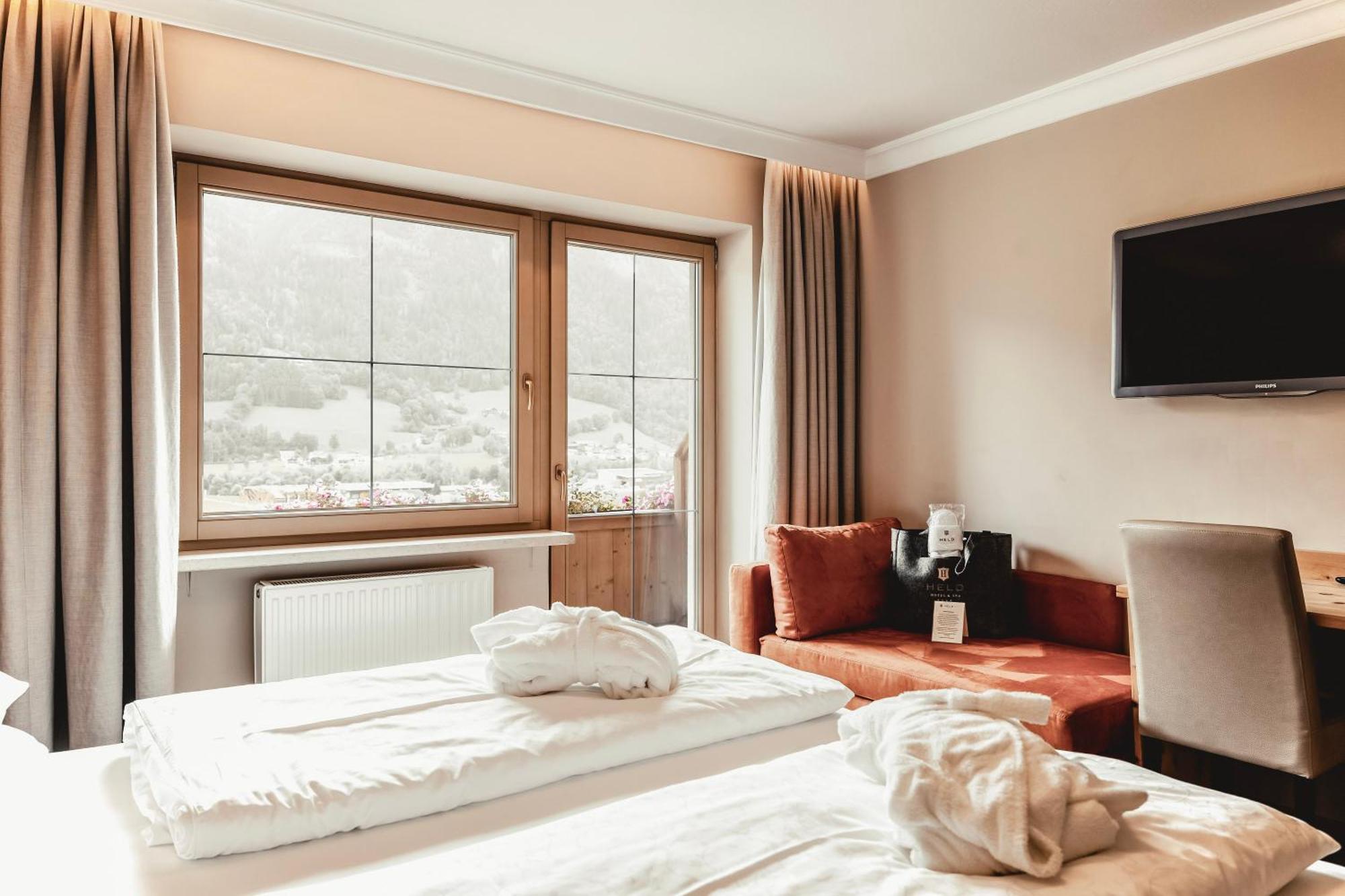 Held Hotel Fügen Eksteriør billede
